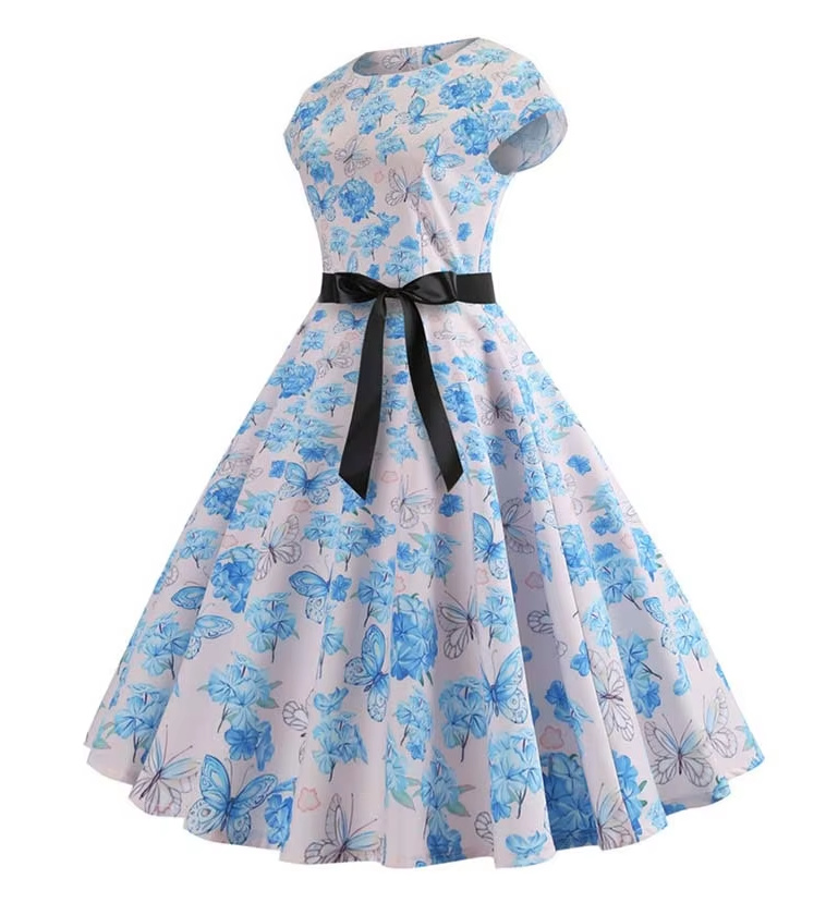 A Linie Vintage 60er Rockabilly Kleid Callisto Knielang Hellblau mit Blumenmuster und Schmetterlinge