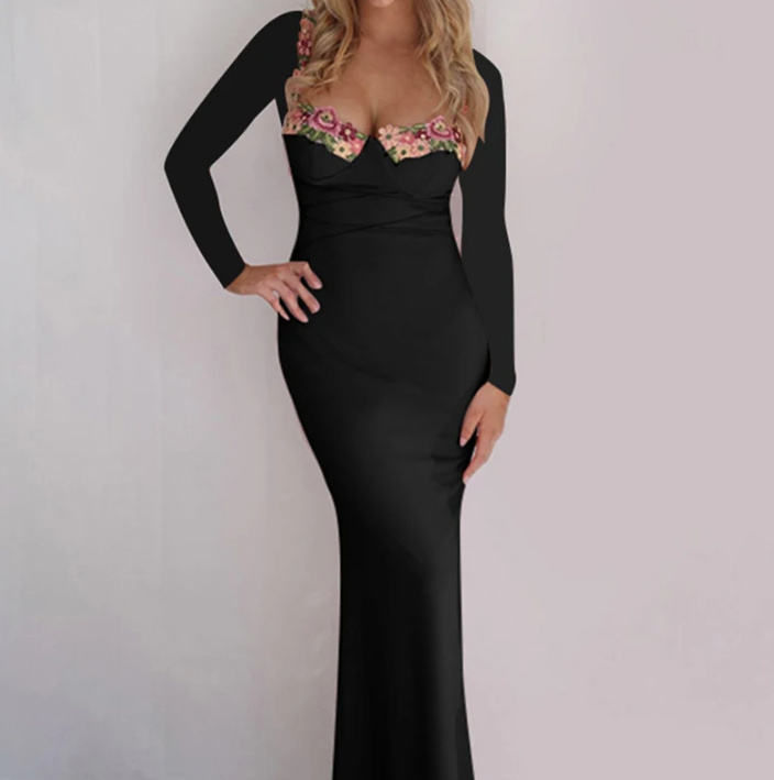 Elegantes Langarm Bleistift Kleid in Schwarz mit Blumenspitze