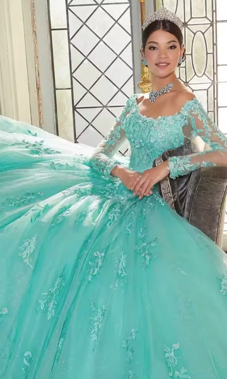 Langarm Quinceanera Ballkleid Cheyenne mit Tattoo Spitze in Mintgrün