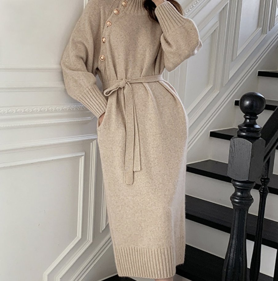 Winter Strickkleid für Damen in Beige mit Rollkragen