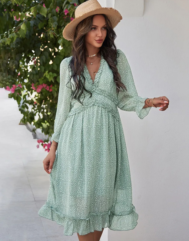 Boho Style Sommerkleid Noelani mit Rüschen Wadenlang in Hellgrün