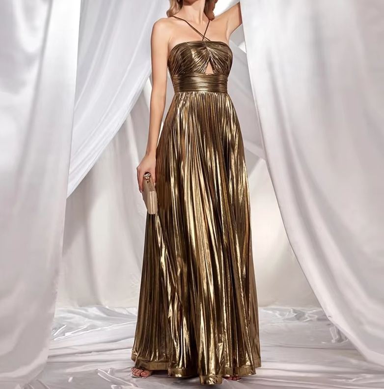 A Linie Plissee Maxi Kleid Domenica Elegant und Festlich in Gold